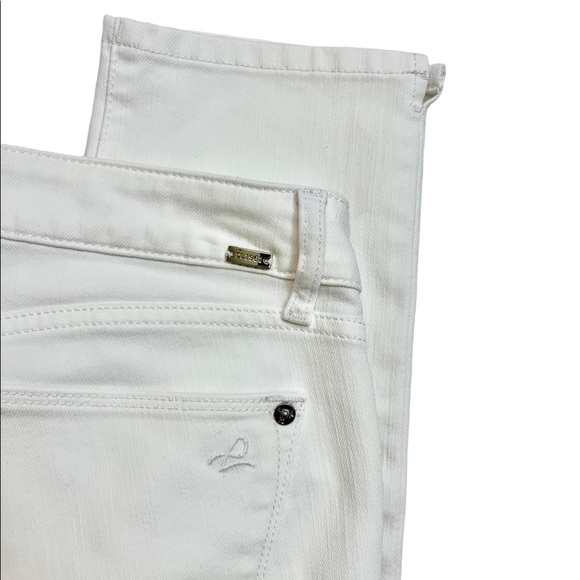 DL1961 - Picture 6 of 7